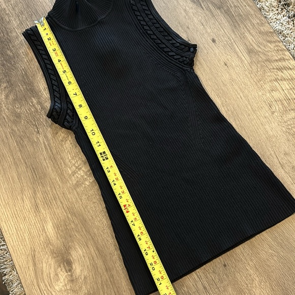 WHBM Sleeveless Tank - Picture 5 of 13